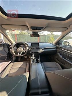 نيسان ألتيما